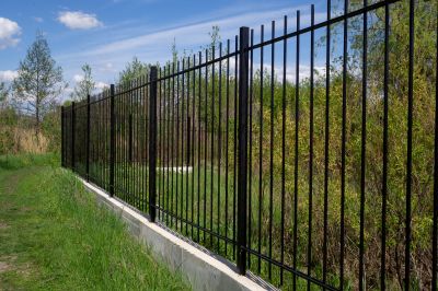 Local Aluminum Fence Painting in Hemet, CA