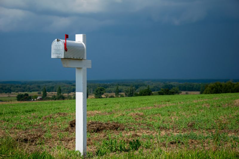 Local Mailbox Painting in Auburn Hills, MI
