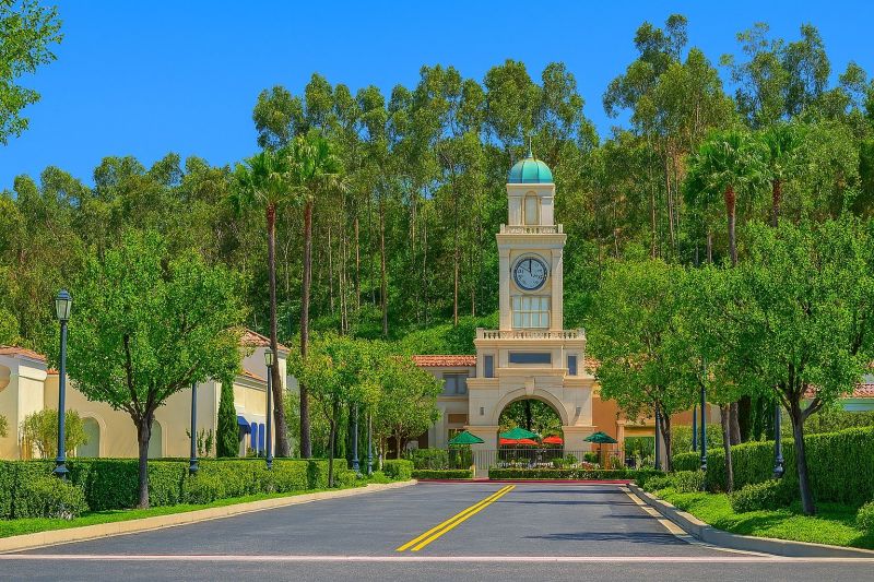 Local Exterior Home Painting in Chatsworth, CA