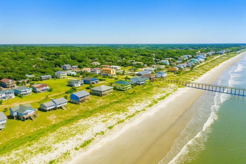 Local Fence Staining in Oak Island, NC