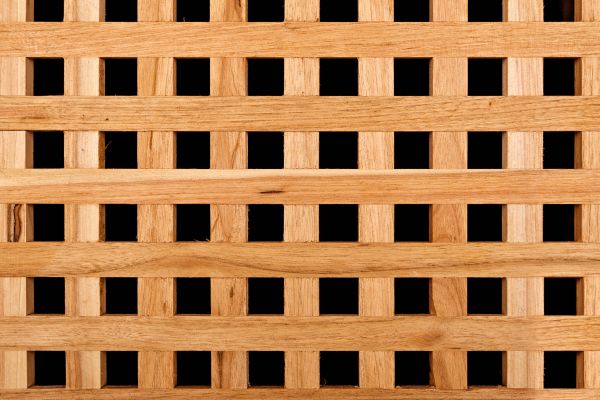 Lattice Staining